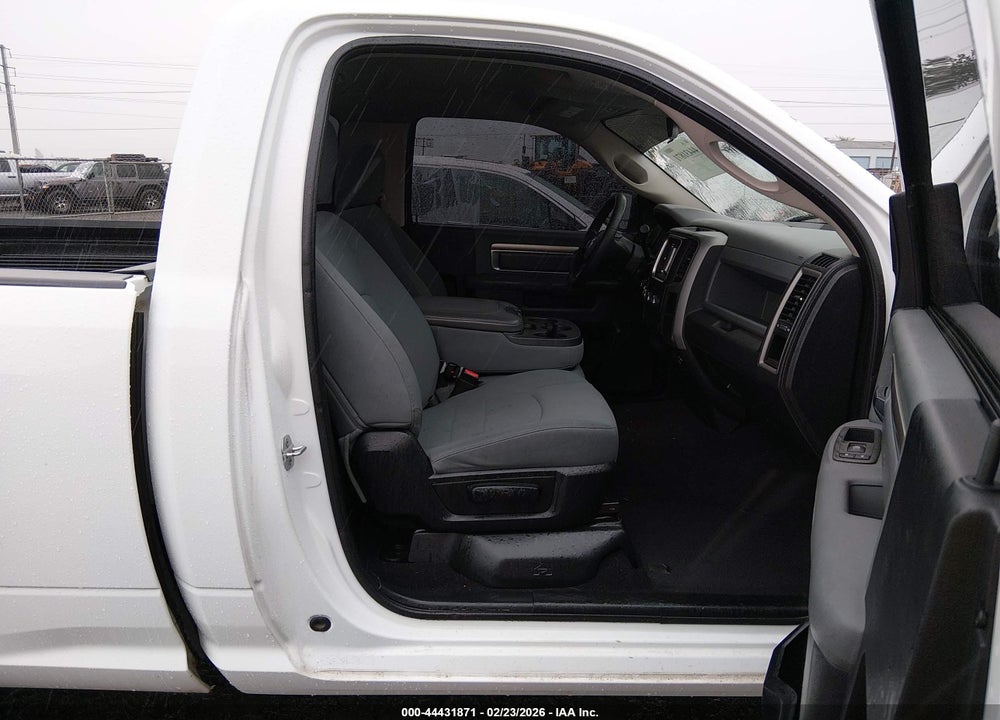 2013 RAM 1500 EXPRESS VIN: 3C6JR6AT0DG501663