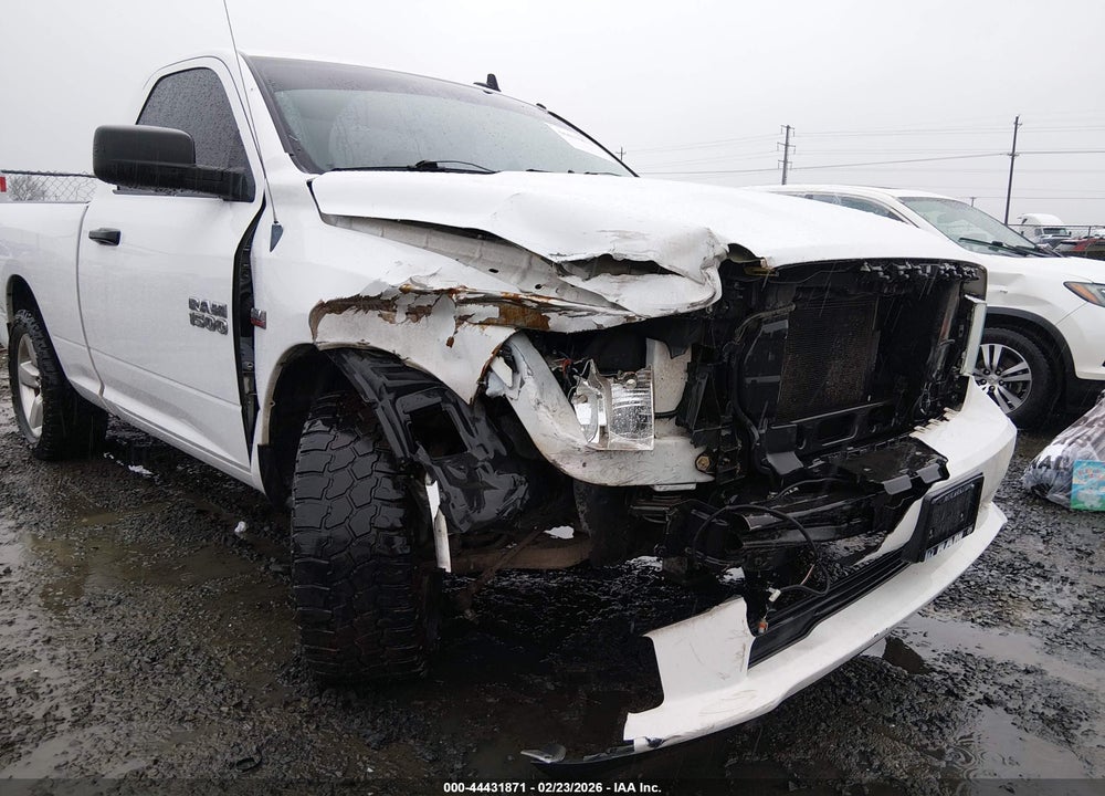 2013 RAM 1500 EXPRESS VIN: 3C6JR6AT0DG501663