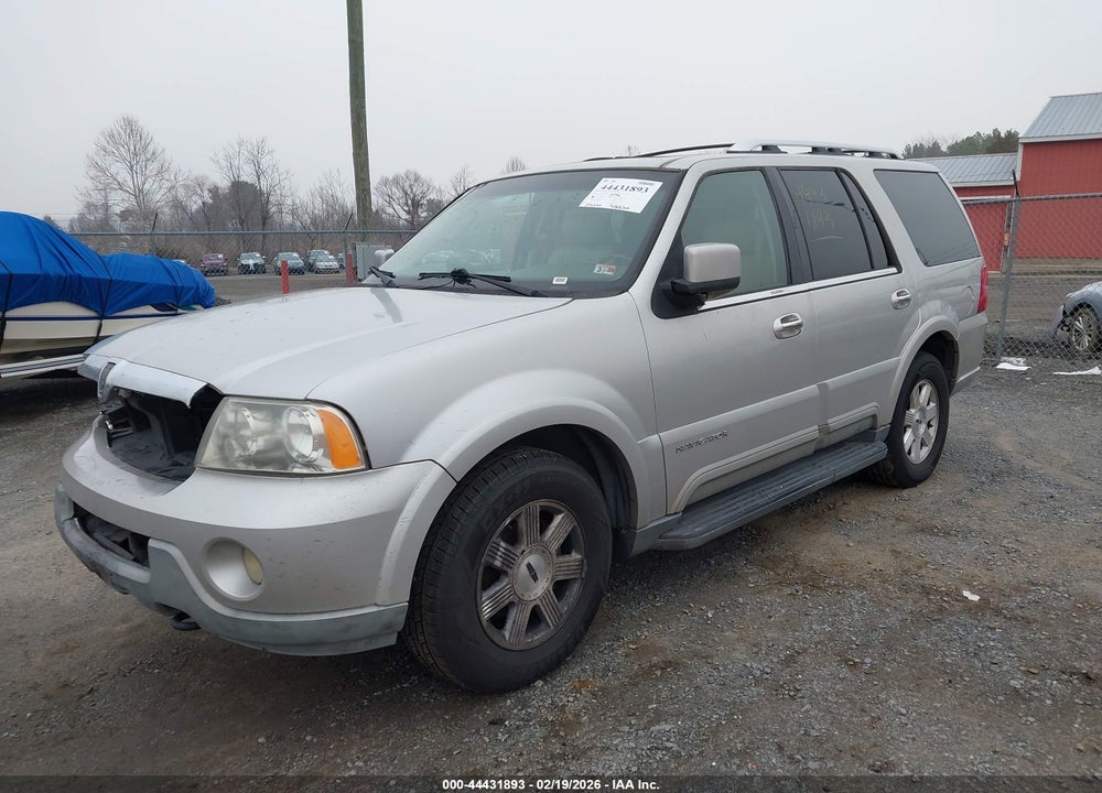 2004 LINCOLN NAVIGATOR VIN: 5LMFU27R44LJ22825