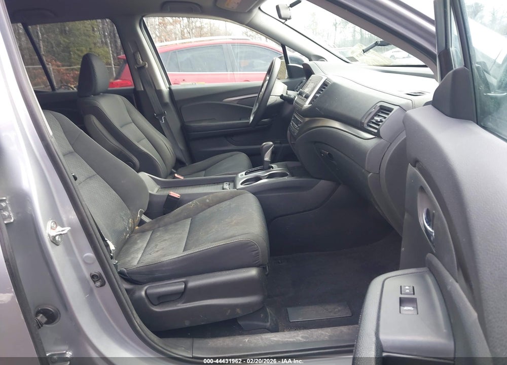 2019 HONDA RIDGELINE SPORT VIN: 5FPYK3F15KB014213