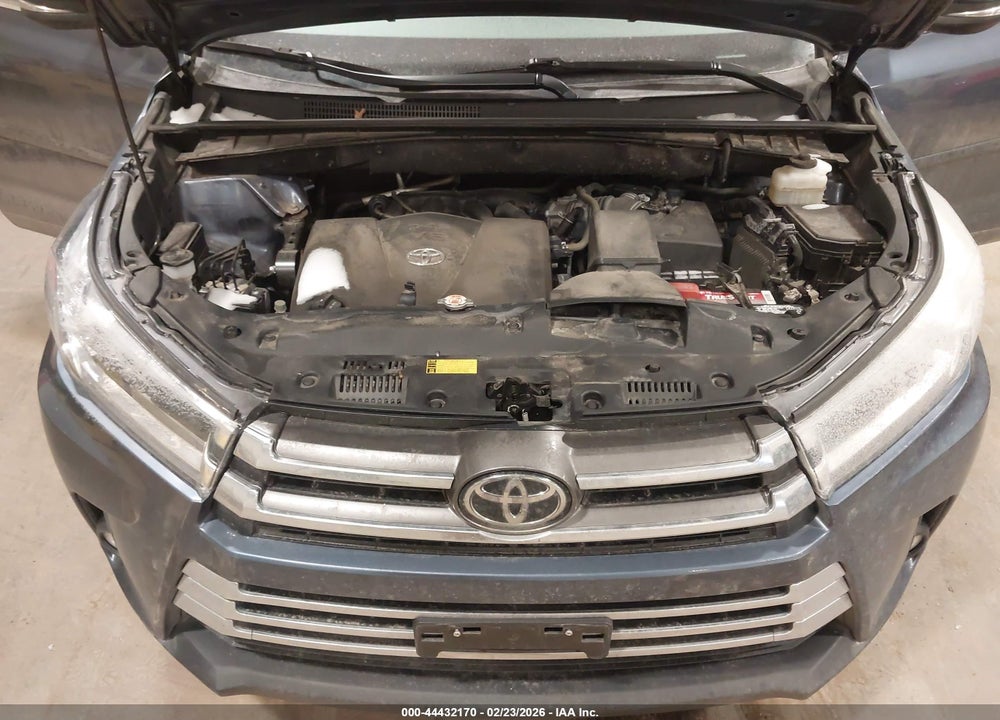2019 TOYOTA HIGHLANDER LIMITED VIN: 5TDDZRFH6KS706642