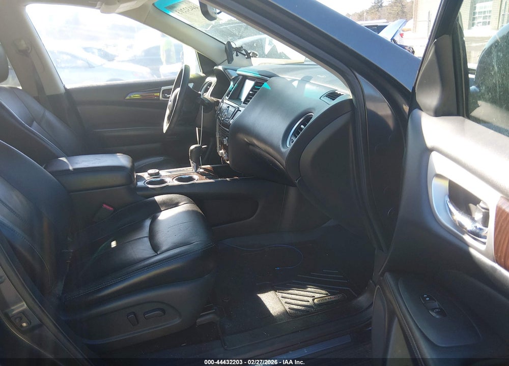 2013 NISSAN PATHFINDER SL VIN: 5N1AR2MM3DC642943