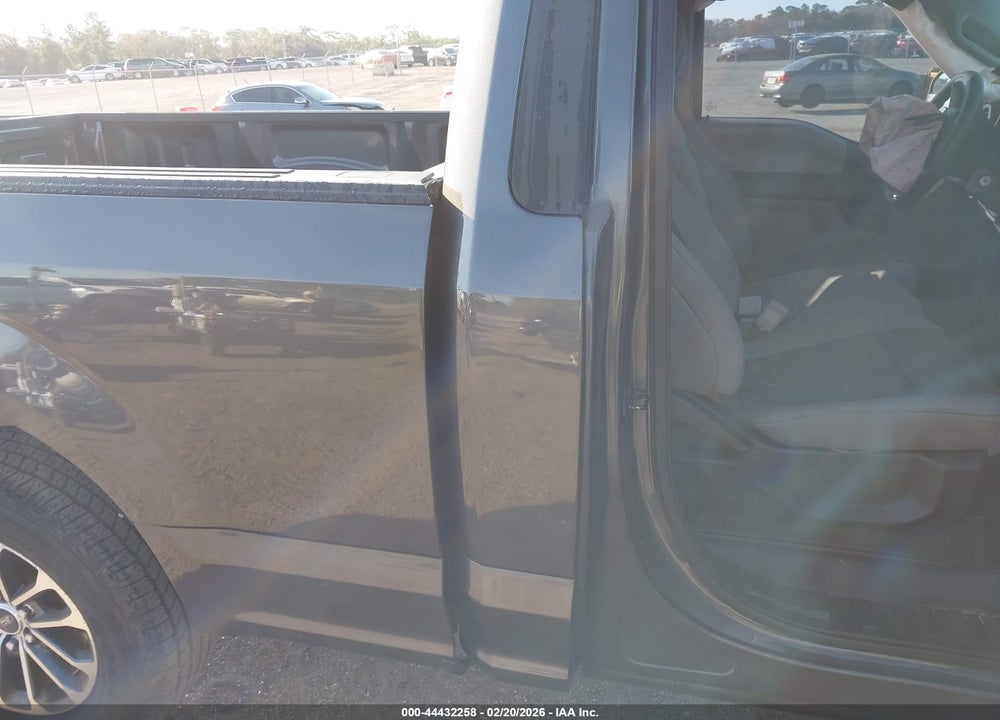 2019 FORD F-150 XL VIN: 1FTMF1CB8KKC65307