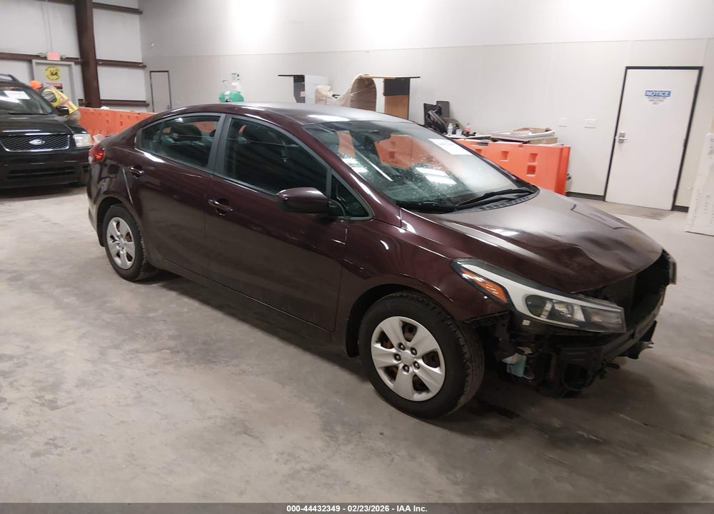2017 KIA FORTE LX VIN: 3KPFK4A77HE156613