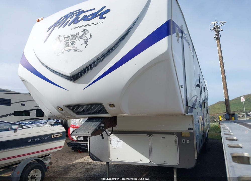 2012 ECLIPSE ATTITUDE 32G25 VIN: 5LZBF3230CR009901