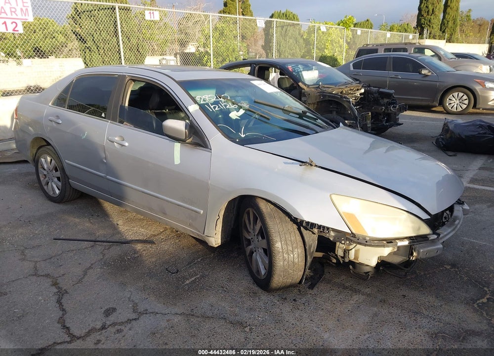 2006 HONDA ACCORD 3.0 EX VIN: 1HGCM665X6A041232