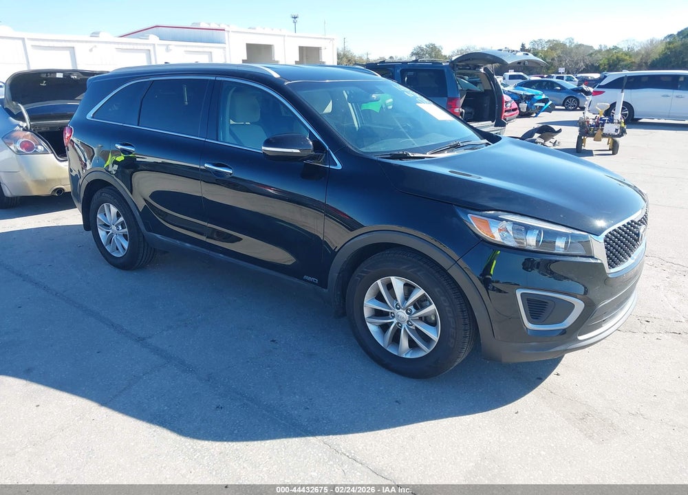 2017 KIA SORENTO VIN: 5XYPGDA37HG238864