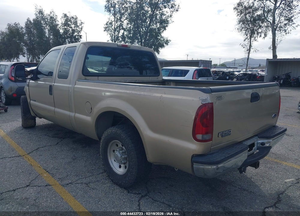 2000 FORD F-250 LARIAT/XL/XLT VIN: 1FTNX20F0YEA63146