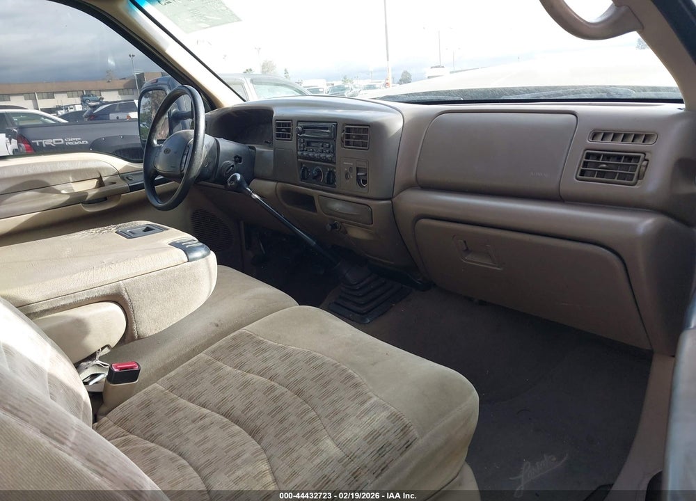 2000 FORD F-250 LARIAT/XL/XLT VIN: 1FTNX20F0YEA63146