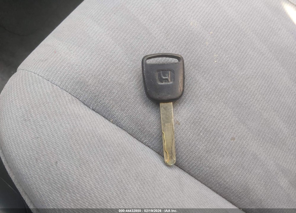 2004 HONDA CIVIC LX VIN: 2HGES16514H557043