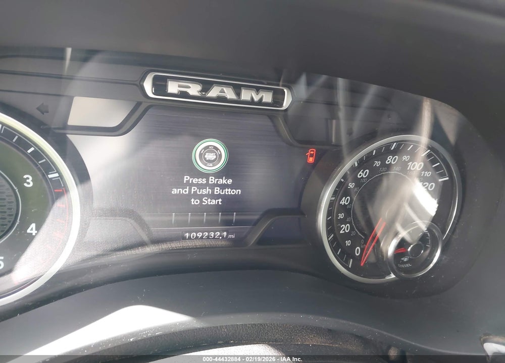 2019 RAM 3500 LAIE  4X4 8' BOX VIN: 3C63RRJL6KG703348