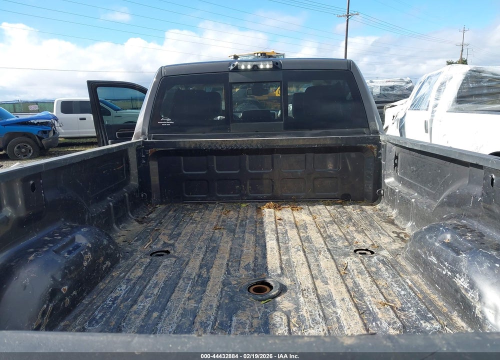2019 RAM 3500 LAIE  4X4 8' BOX VIN: 3C63RRJL6KG703348