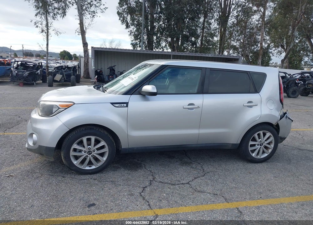 2019 KIA SOUL + VIN: KNDJP3A54K7667238