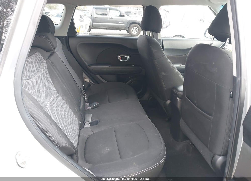 2019 KIA SOUL + VIN: KNDJP3A54K7667238