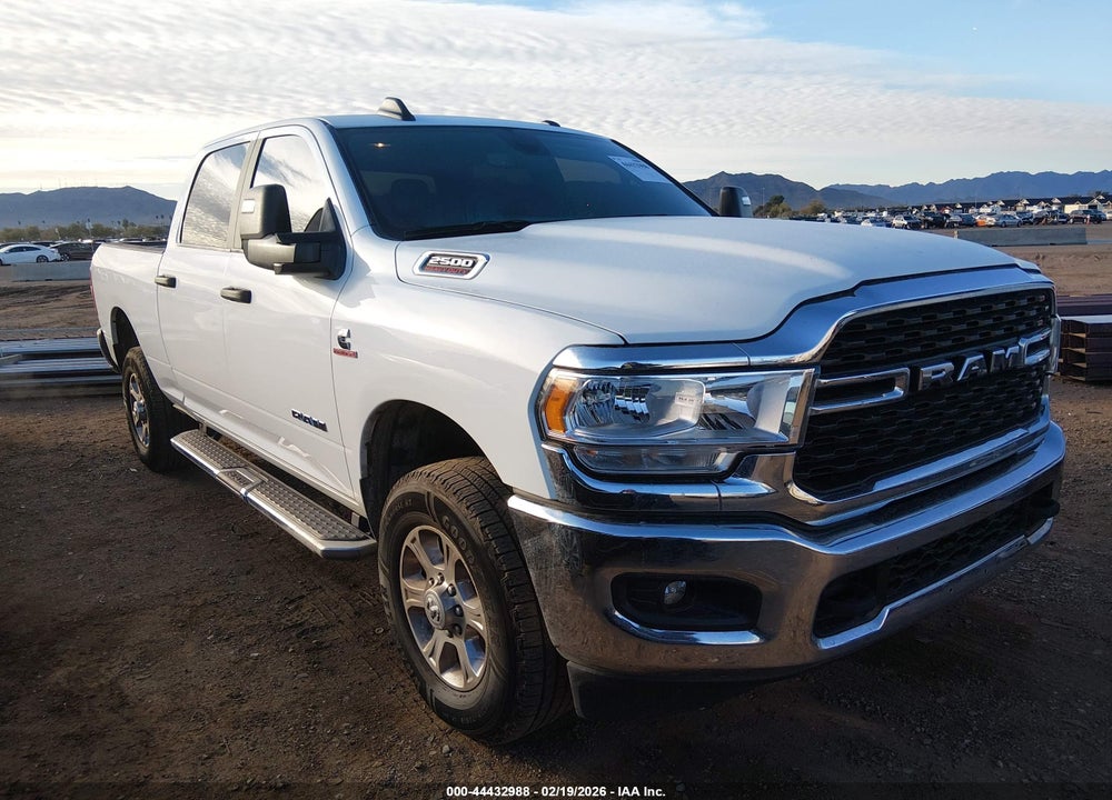 2024 RAM 2500 BIG HORN  4X4 6'4 BOX VIN: 3C6UR5DL4RG340213