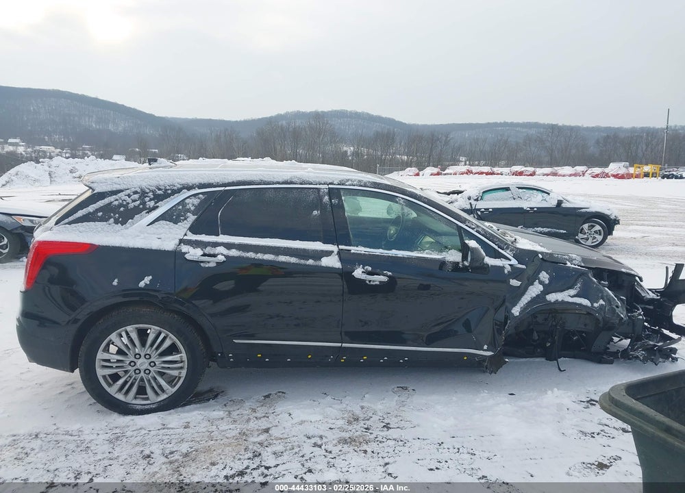 2019 CADILLAC XT5 PREMIUM LUXURY VIN: 1GYKNFRS9KZ139358