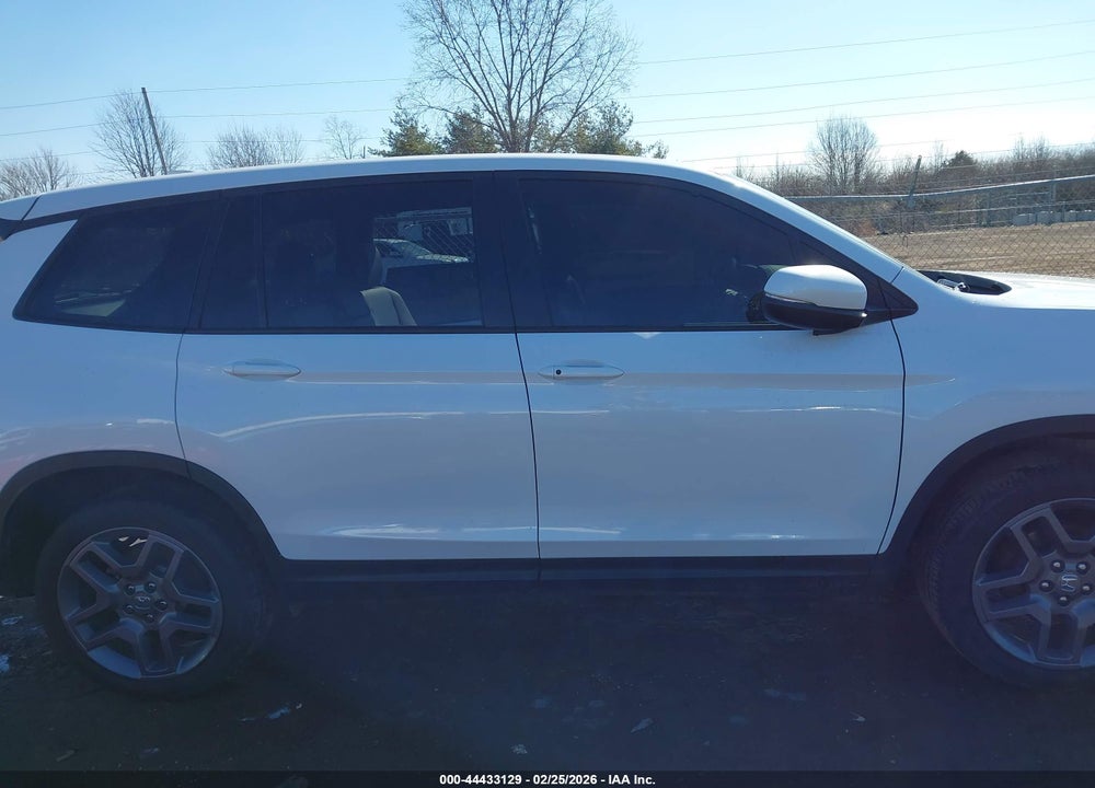 2022 HONDA PASSPORT AWD EX-L VIN: 5FNYF8H50NB031810