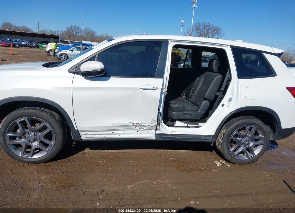 2022 HONDA PASSPORT AWD EX-L VIN: 5FNYF8H50NB031810