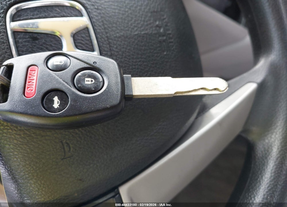 2010 HONDA ACCORD 2.4 LX-P VIN: 1HGCP2F45AA074333