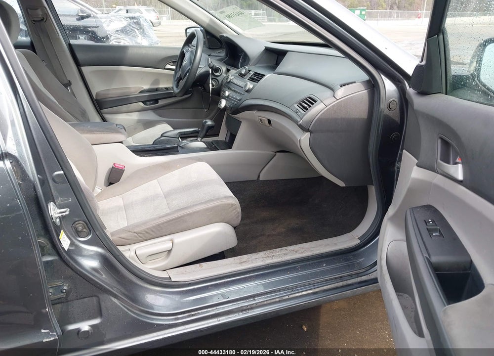 2010 HONDA ACCORD 2.4 LX-P VIN: 1HGCP2F45AA074333