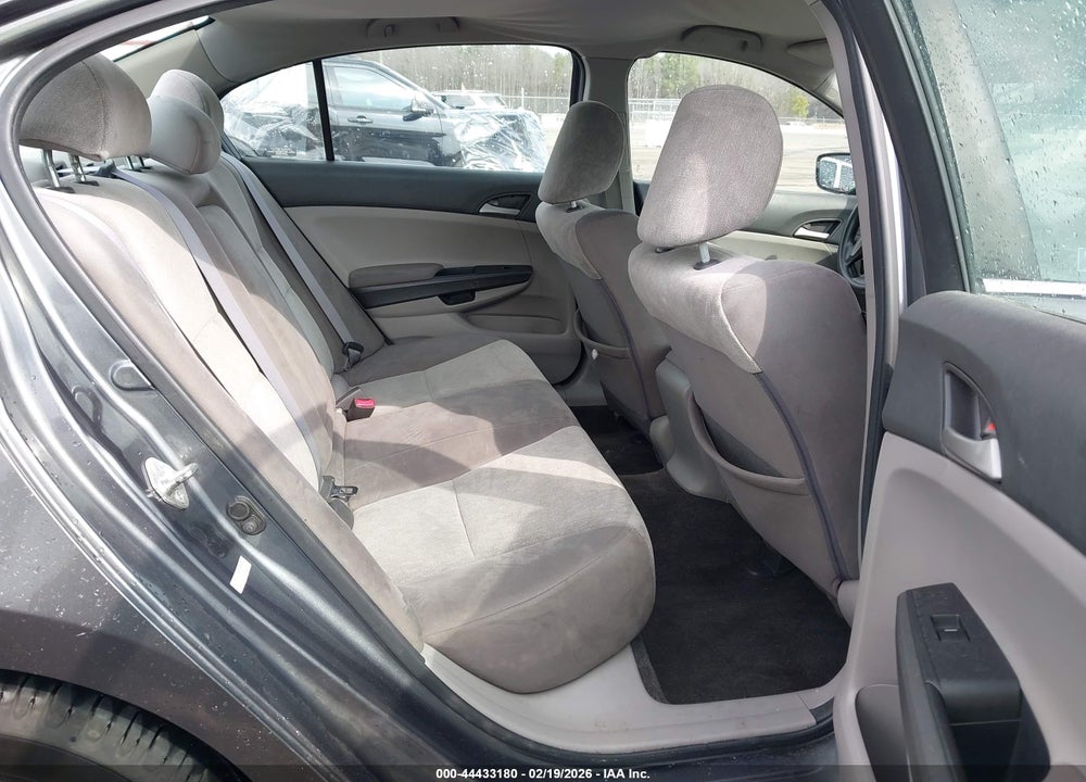 2010 HONDA ACCORD 2.4 LX-P VIN: 1HGCP2F45AA074333