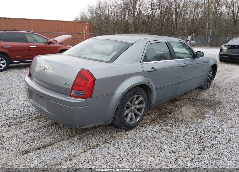 2006 CHRYSLER 300 VIN: 2C3KA43R16H366422