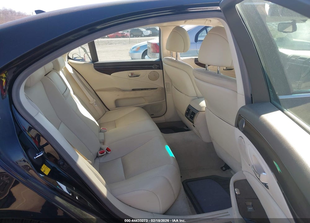 2007 LEXUS LS 460 VIN: JTHBL46F075041226