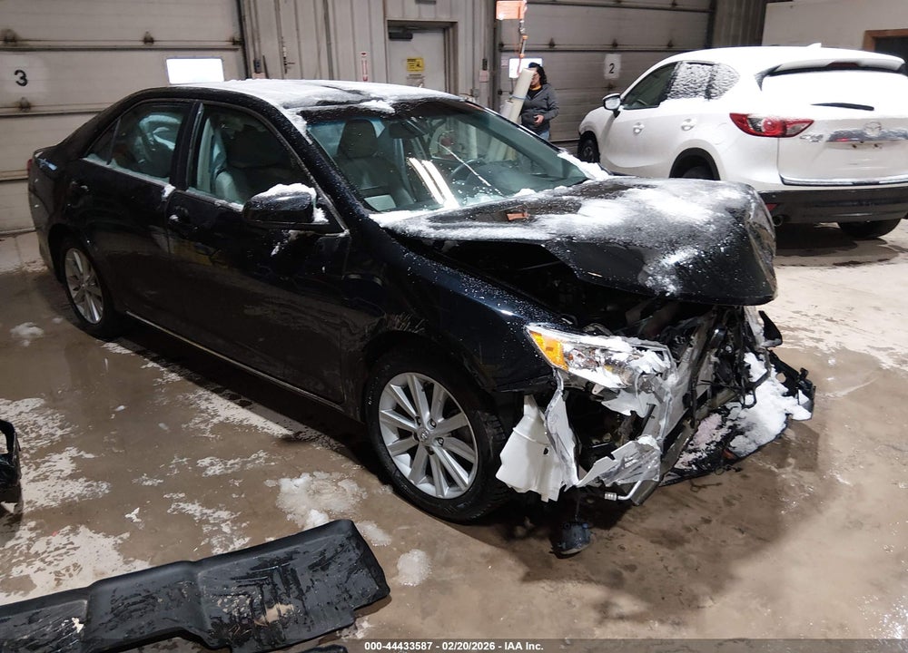 2013 TOYOTA CAMRY XLE VIN: 4T4BF1FK4DR314031