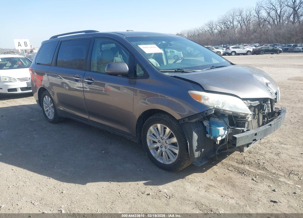 2011 TOYOTA SIENNA LIMITED VIN: 5TDDK3DC6BS003907