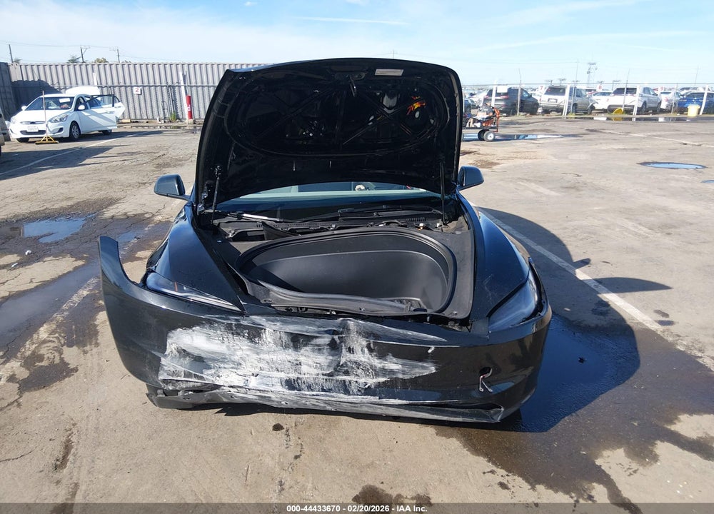 2025 TESLA MODEL 3 LONG RANGE REAR-WHEEL DRIVE/STANDARD REAR-WHEEL DRIVE VIN: 5YJ3E1EA0SF923010