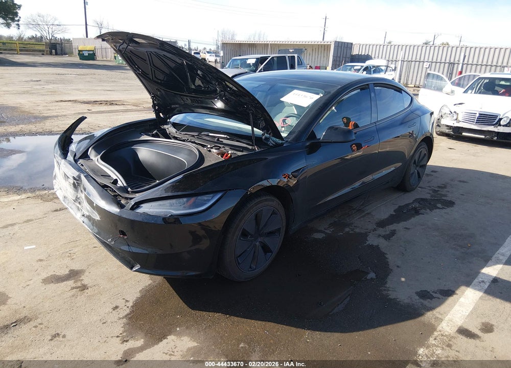 2025 TESLA MODEL 3 LONG RANGE REAR-WHEEL DRIVE/STANDARD REAR-WHEEL DRIVE VIN: 5YJ3E1EA0SF923010
