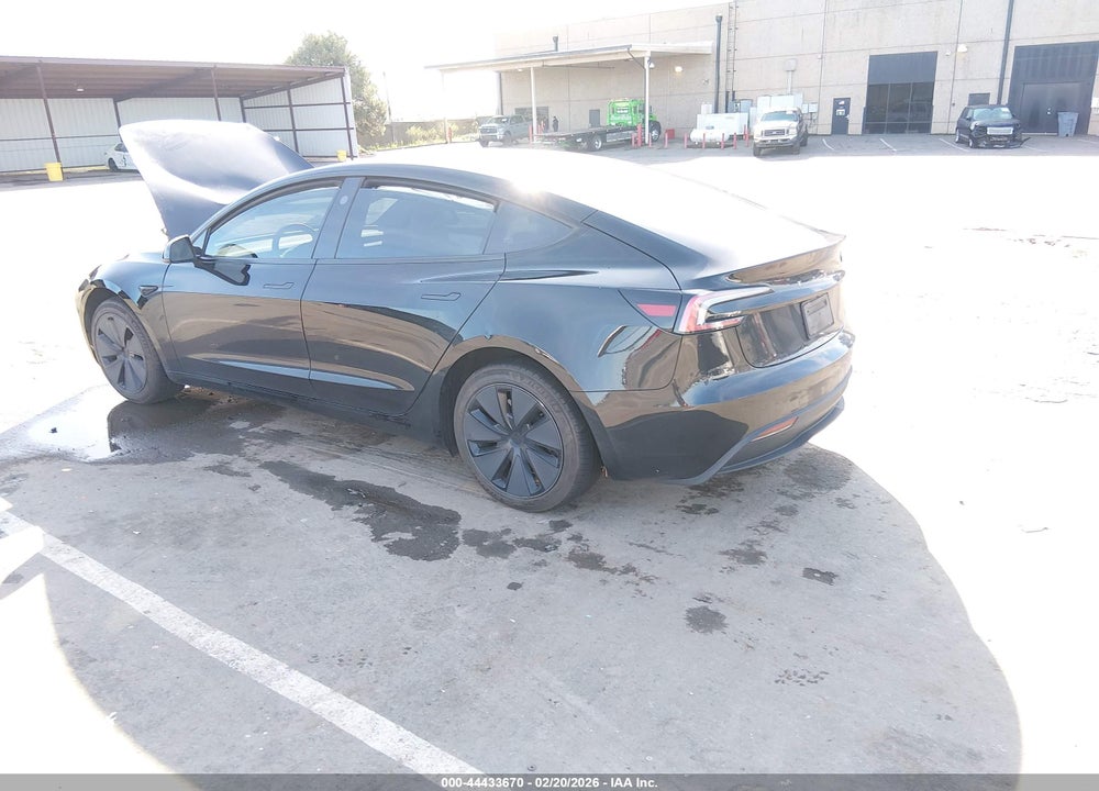 2025 TESLA MODEL 3 LONG RANGE REAR-WHEEL DRIVE/STANDARD REAR-WHEEL DRIVE VIN: 5YJ3E1EA0SF923010
