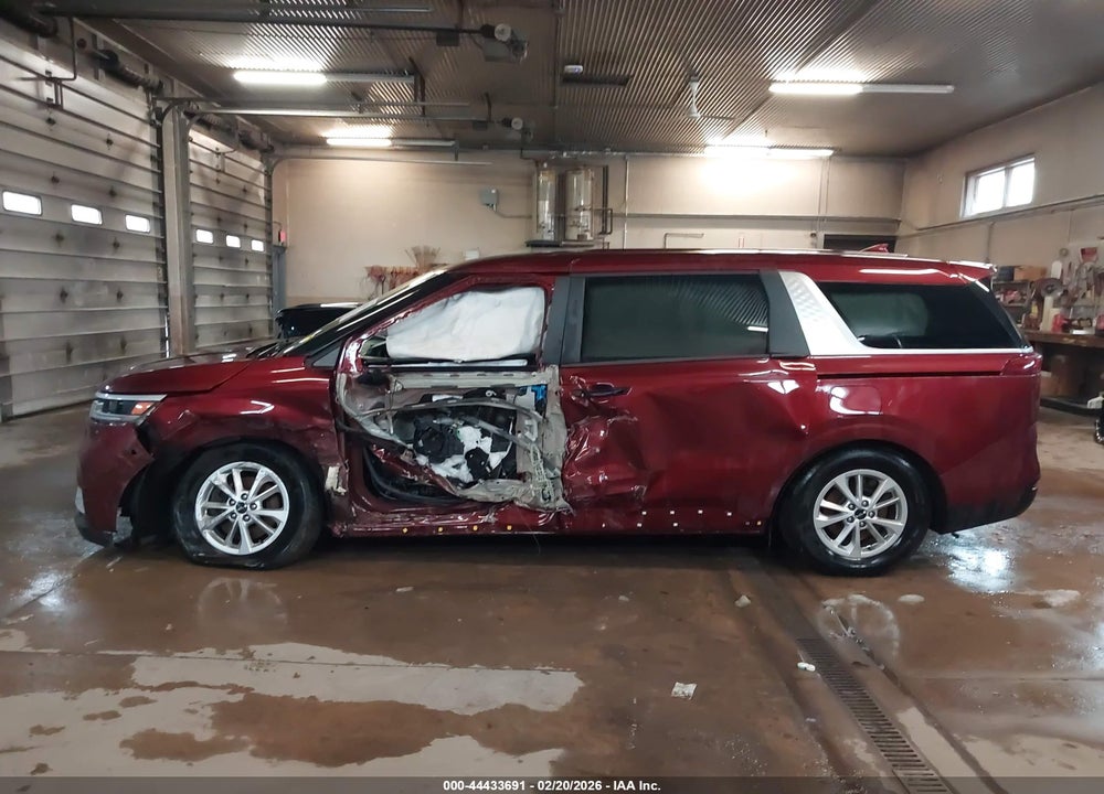 2022 KIA CARNIVAL MPV LX SEAT PACKAGE VIN: KNDNB4H33N6096622