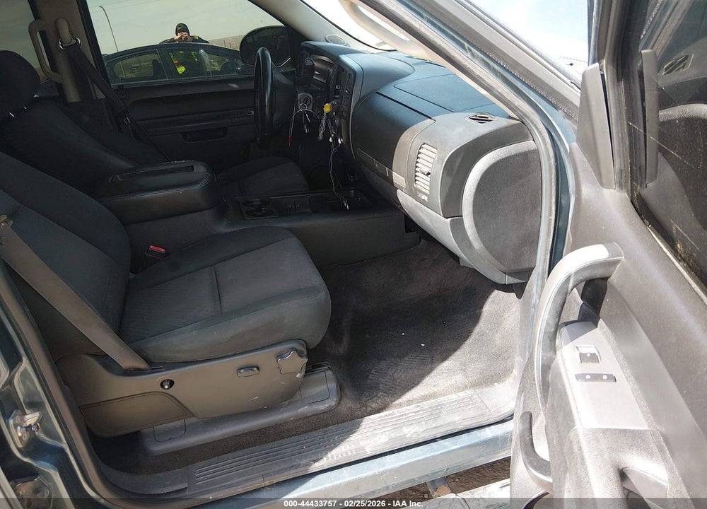 2011 GMC SIERRA 1500 SLE VIN: 3GTP2VE36BG335626
