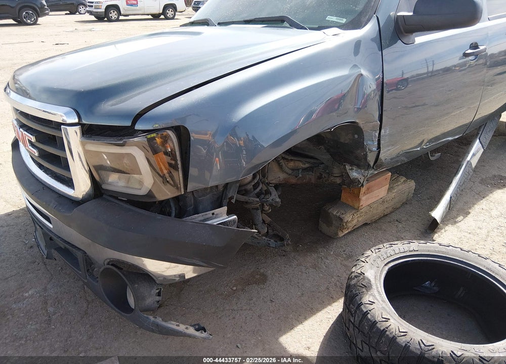 2011 GMC SIERRA 1500 SLE VIN: 3GTP2VE36BG335626