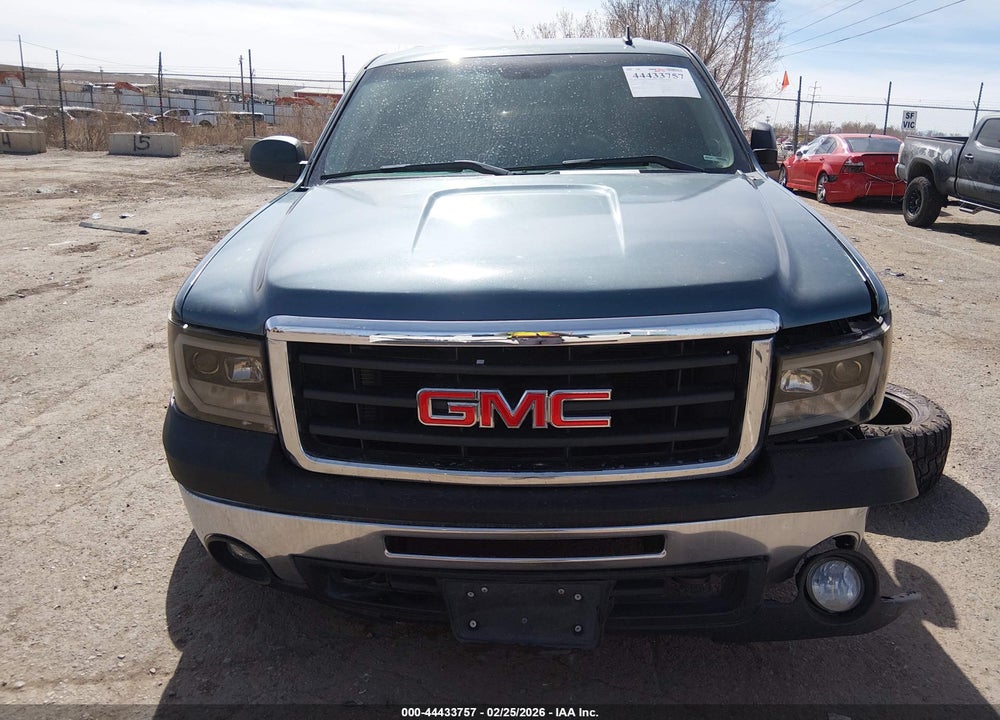 2011 GMC SIERRA 1500 SLE VIN: 3GTP2VE36BG335626