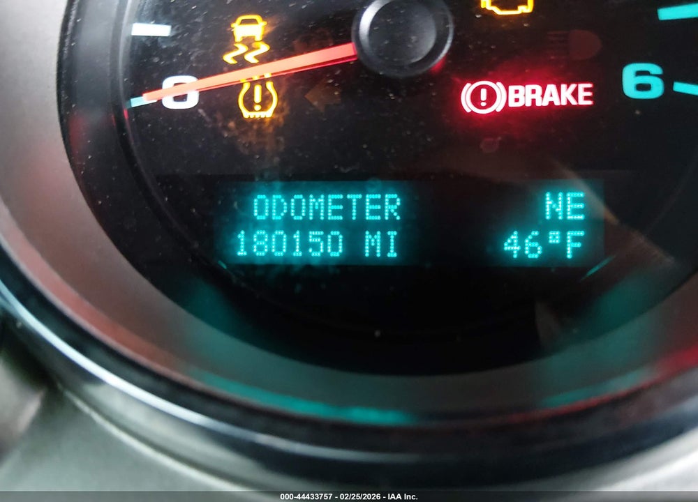 2011 GMC SIERRA 1500 SLE VIN: 3GTP2VE36BG335626