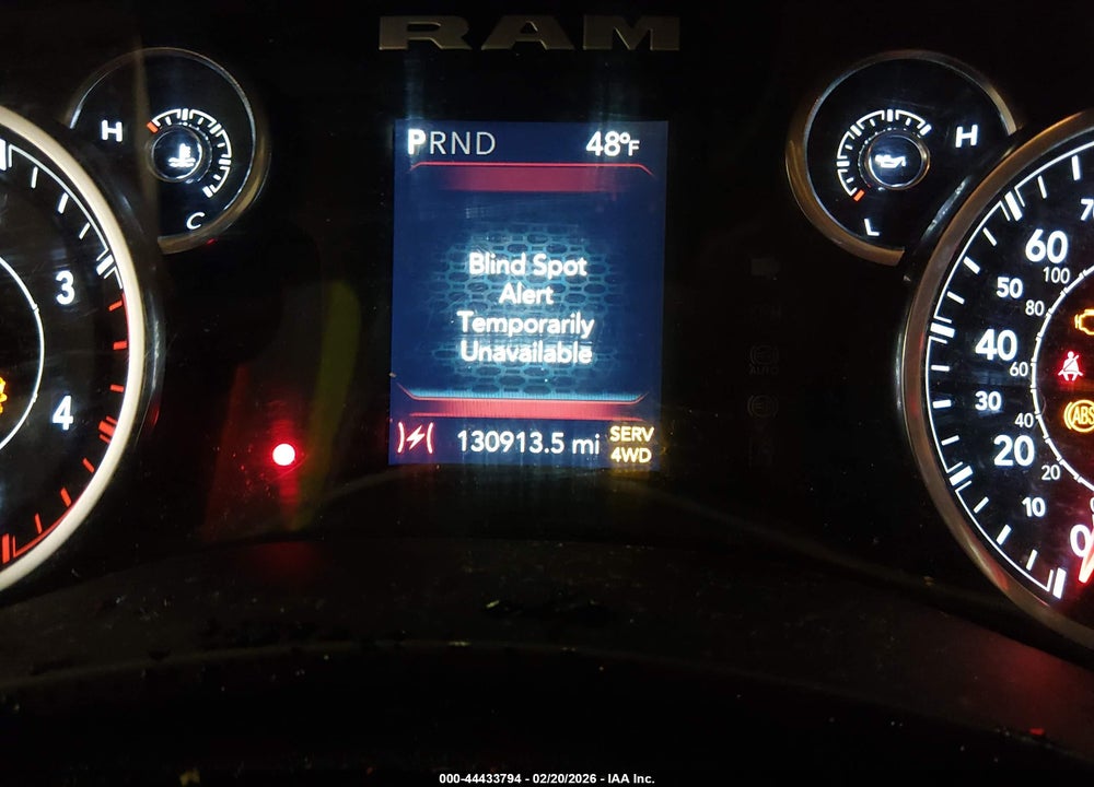 2024 RAM 3500 BIG HORN  4X4 8' BOX VIN: 3C63R3HL9RG241882