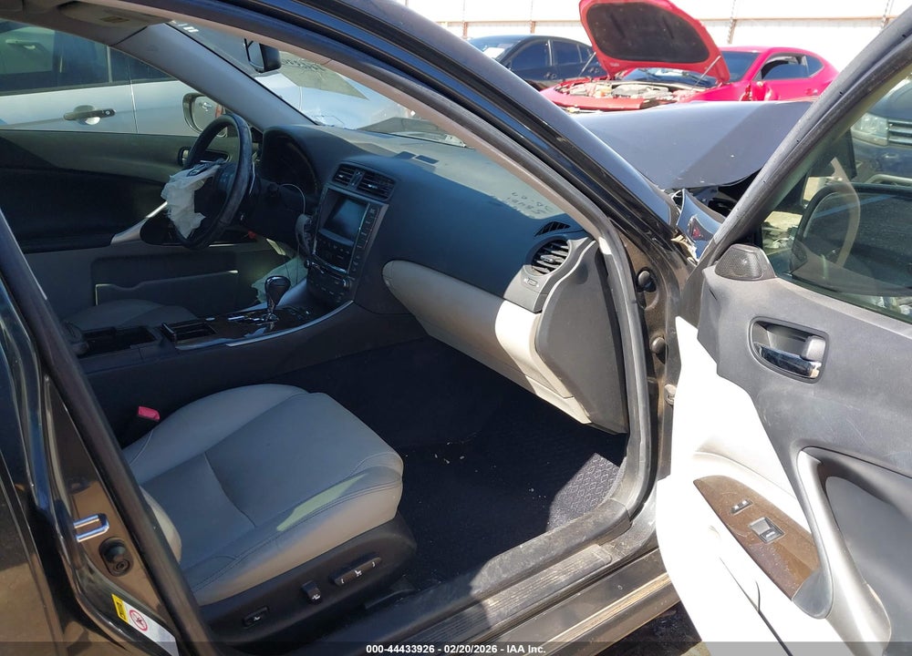 2009 LEXUS IS 250 VIN: JTHBK262X95095804