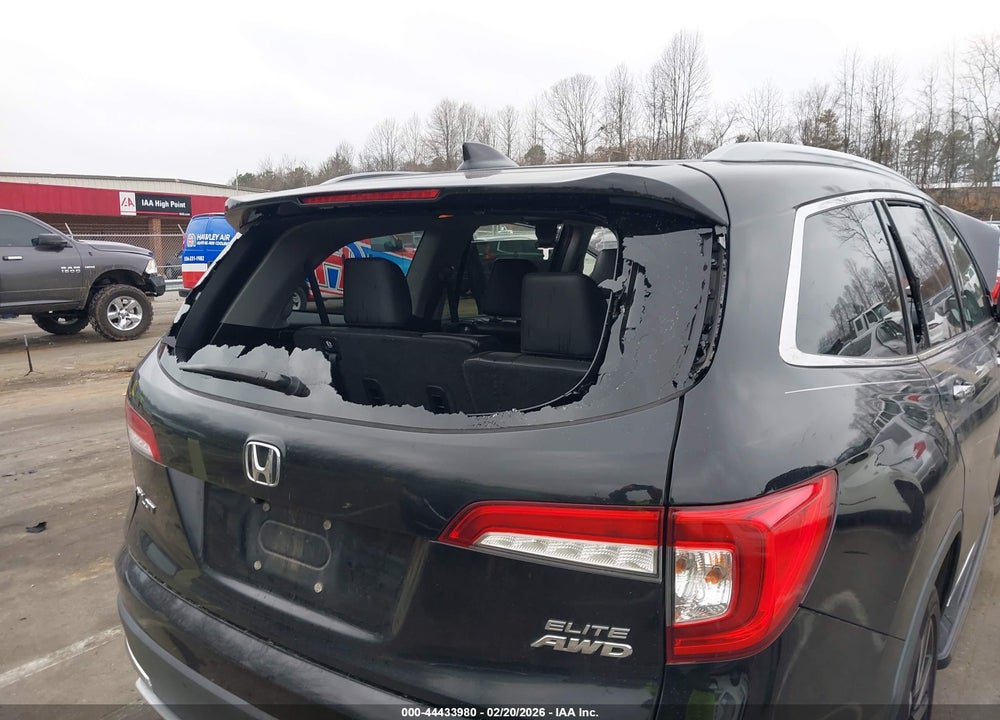 2019 HONDA PILOT ELITE VIN: 5FNYF6H04KB089133