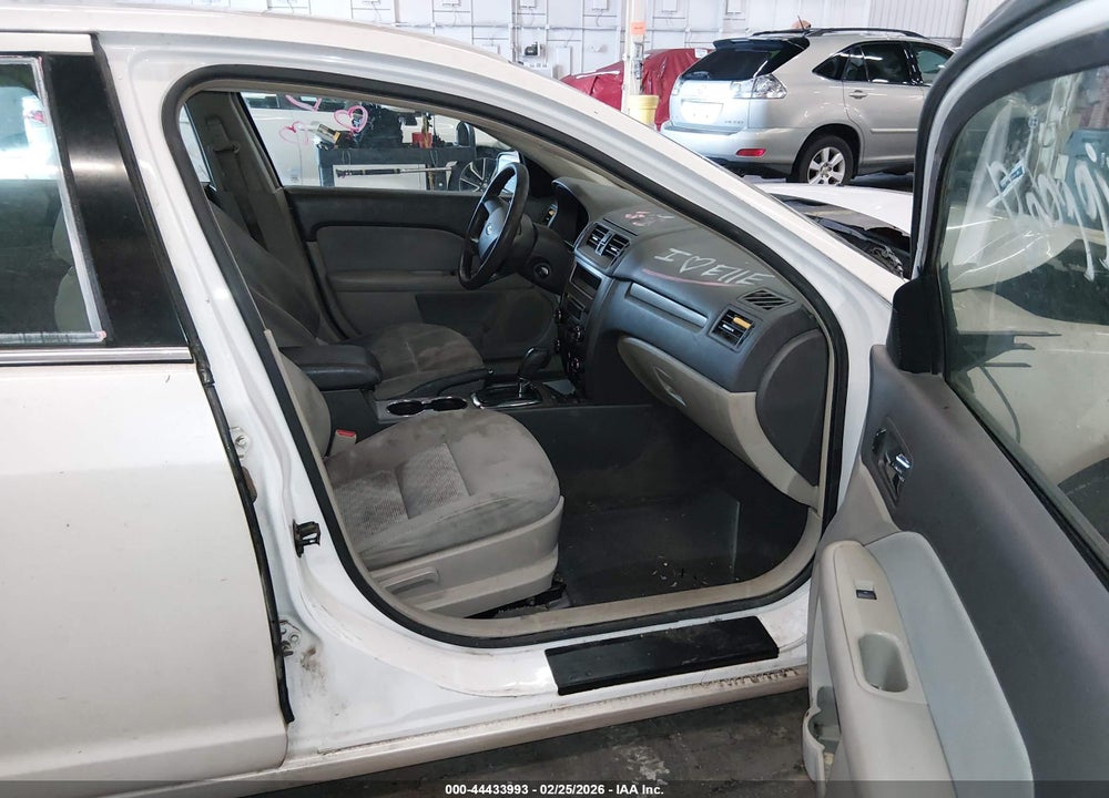2010 FORD FUSION SE VIN: 3FAHP0HA8AR361527