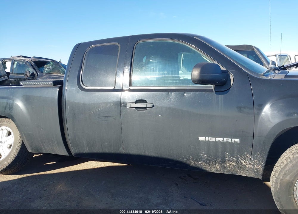 2013 GMC SIERRA 1500 SLE VIN: 1GTR2VE70DZ400629