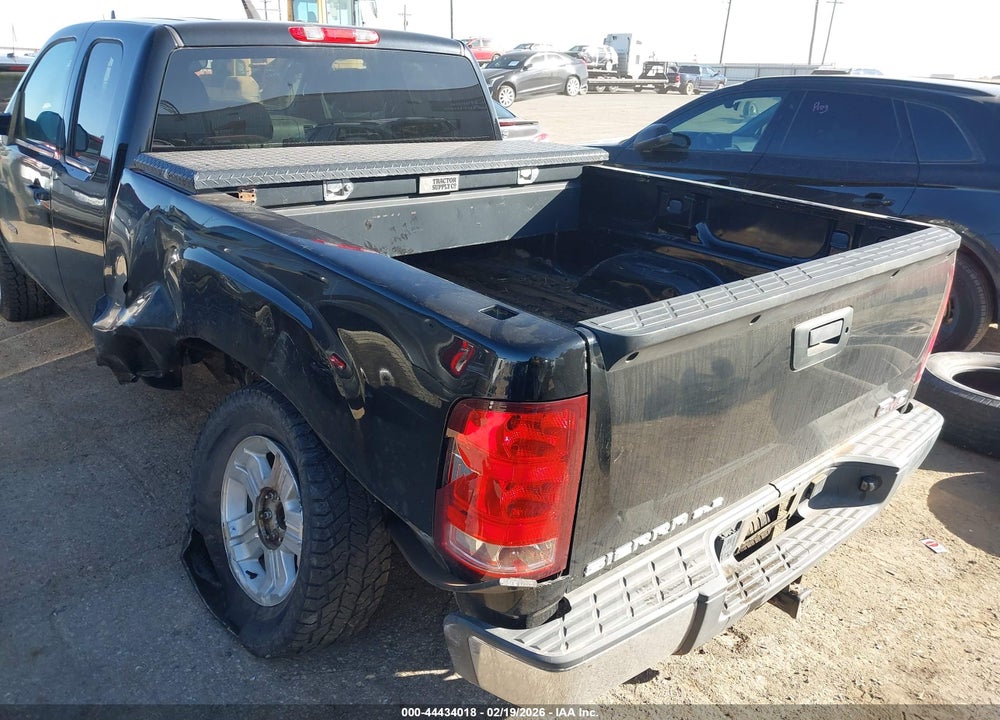 2013 GMC SIERRA 1500 SLE VIN: 1GTR2VE70DZ400629