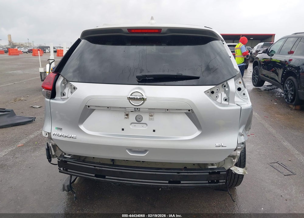 2020 NISSAN ROGUE SL FWD VIN: 5N1AT2MT3LC725313