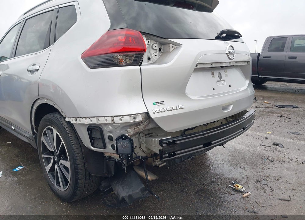 2020 NISSAN ROGUE SL FWD VIN: 5N1AT2MT3LC725313