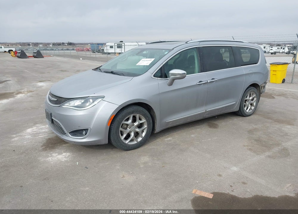 2019 CHRYSLER PACIFICA LIMITED VIN: 2C4RC1GG0KR552307