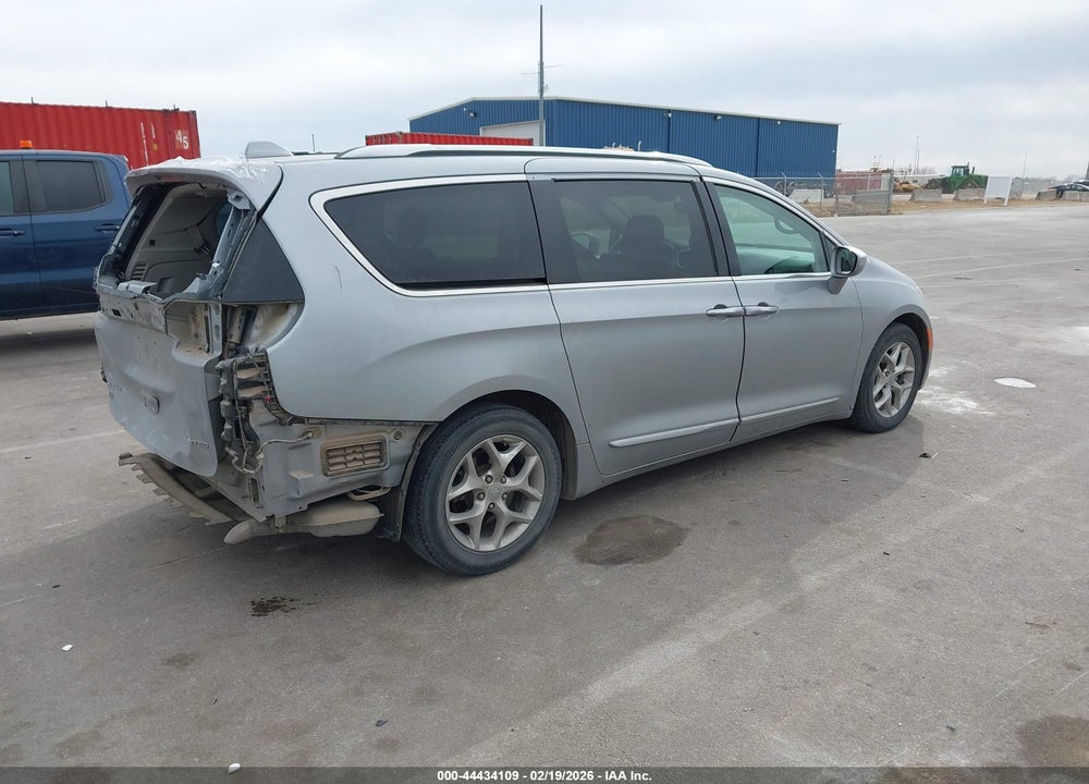 2019 CHRYSLER PACIFICA LIMITED VIN: 2C4RC1GG0KR552307