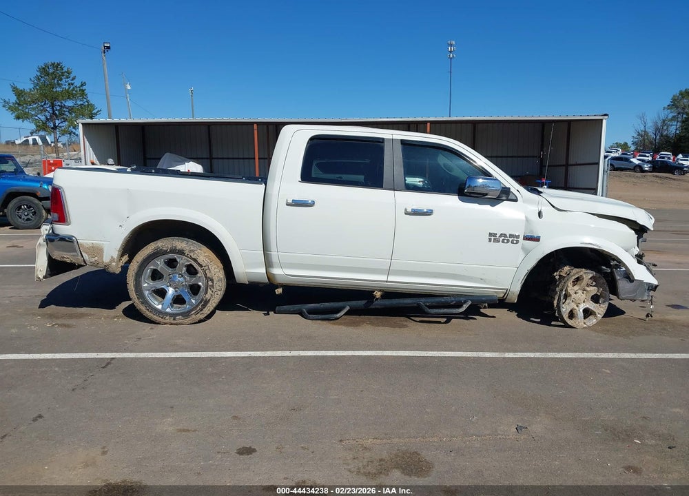 2017 RAM 1500 LAIE  4X4 5'7 BOX VIN: 1C6RR7NT8HS832668