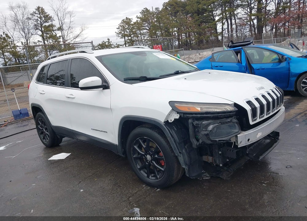 2016 JEEP CHEROKEE LATITUDE VIN: 1C4PJLCB8GW376625