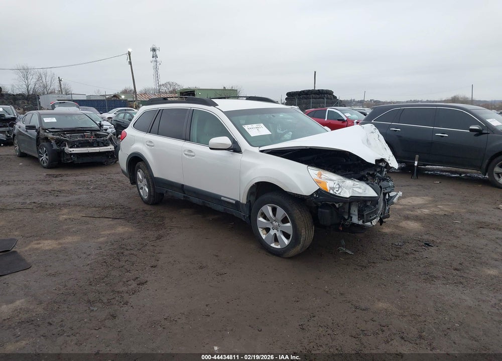 2011 SUBARU OUTBACK 2.5I PREMIUM VIN: 4S4BRBCC5B3323568